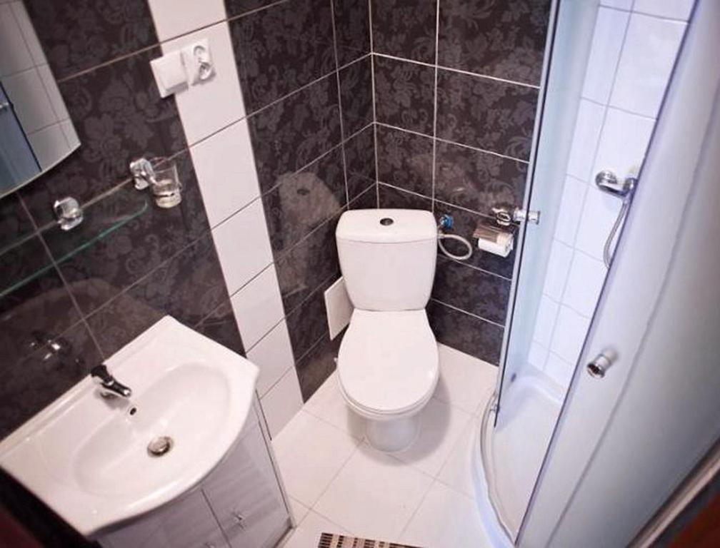 Hotel Bursztyn Kalisz  Ruang foto